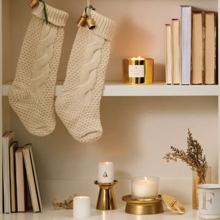 Frasier Fir Large Frosted Wood Grain Candle